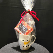 Load image into Gallery viewer, Holiday Kitchen - Snowman Mug Hot Chocolate Gift Set
