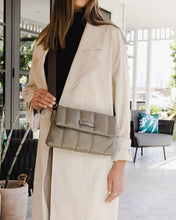 Load image into Gallery viewer, Handbag- Utah Puffer Crossbody- Khaki
