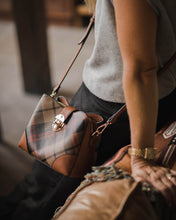Load image into Gallery viewer, Crossbody Bag- Cila - Plaid
